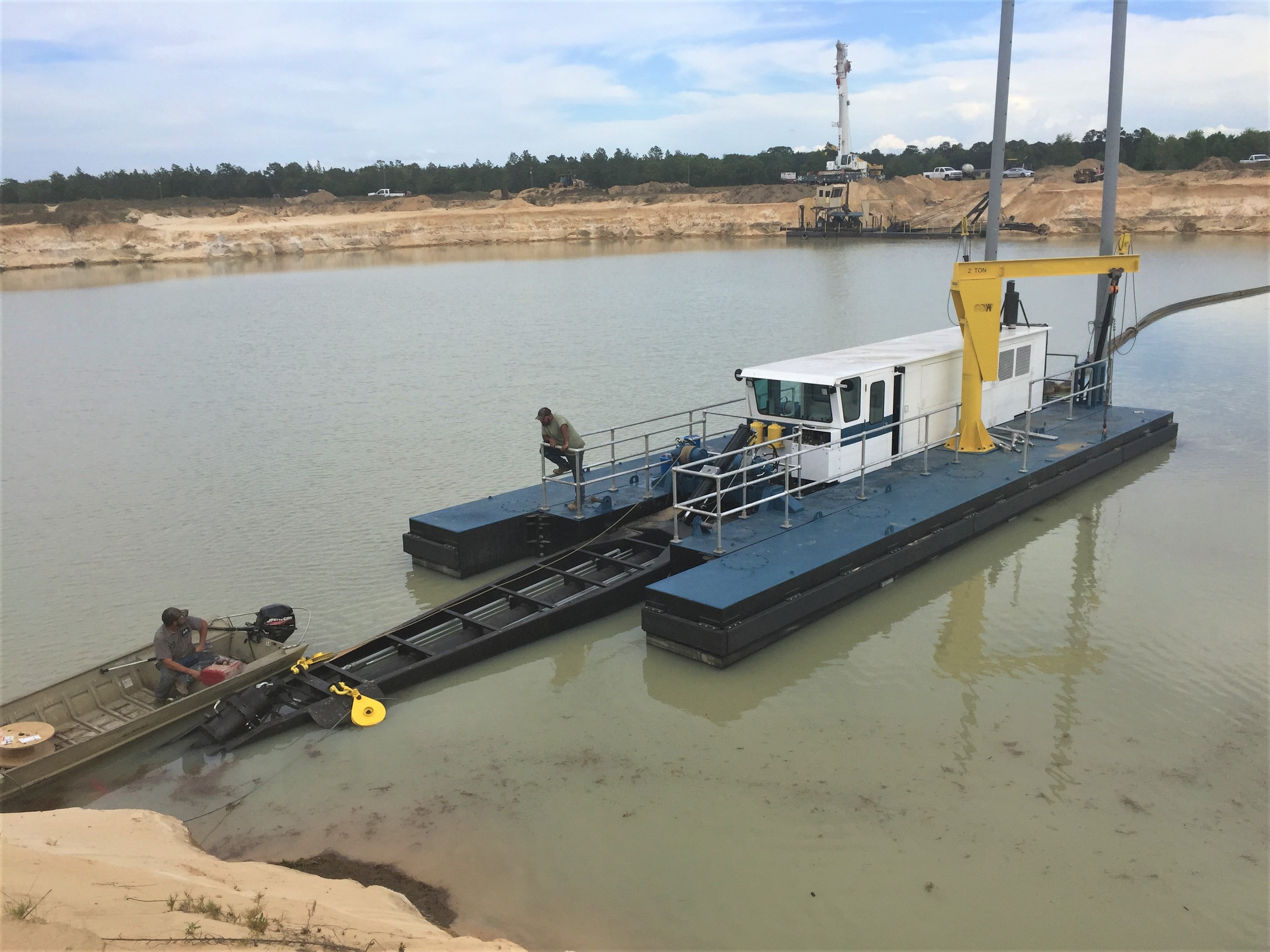 how a mining dredge works